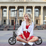 Portable Child Scooter Lightweight Foldable 2-Wheel Handbrake Metal Polyurethane Material 5kg